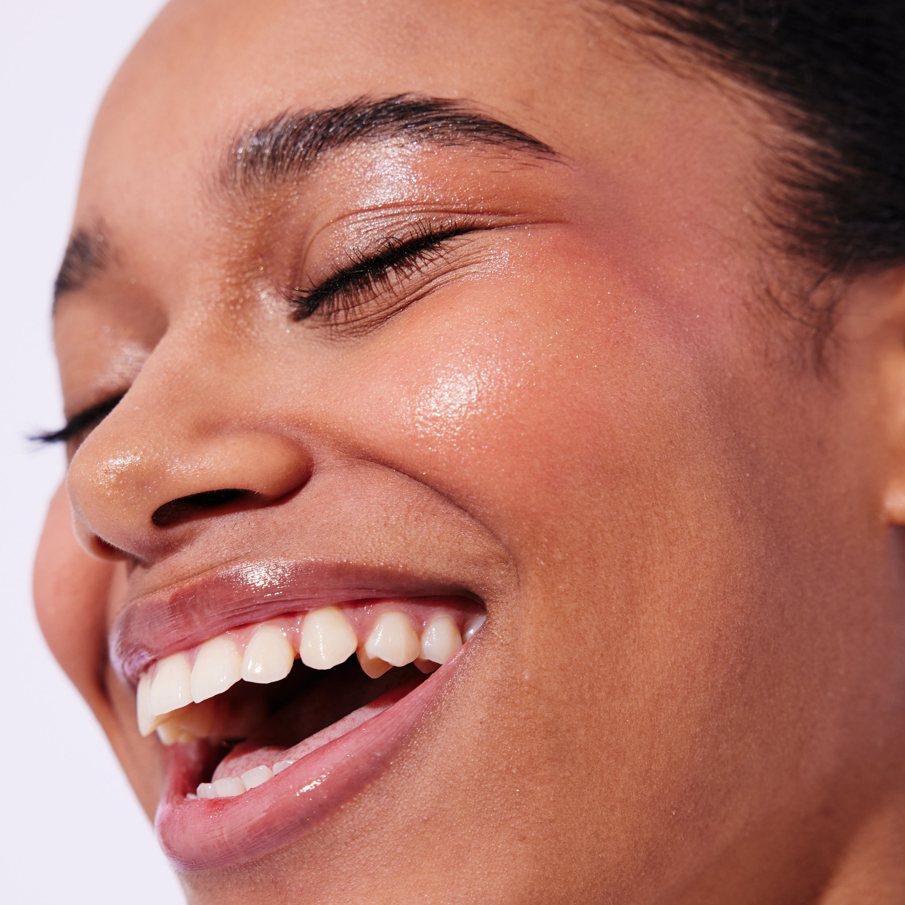 One & Only pH GlowOil Colourless model 2